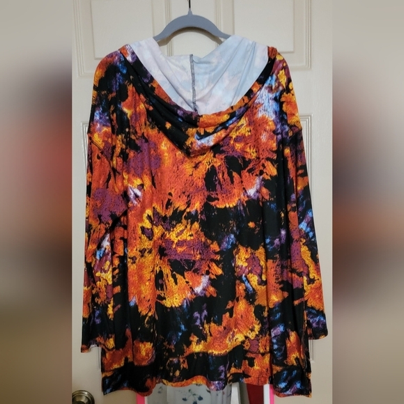 #096 Lularoe- Eliza Long Sleeve Tunics -NEW- Solid & 2 prints available - Picture 8 of 12